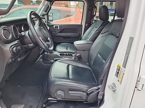 Used 2022 Jeep Wrangler Unlimited Sahara w/ Cold Weather Group image 12