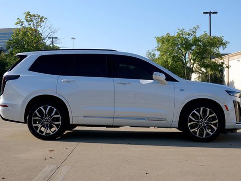Used 2021 Cadillac XT6 Sport image 14