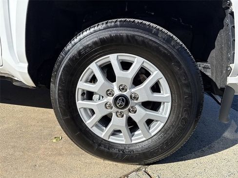 Used 2024 Toyota Tacoma SR5 image 23