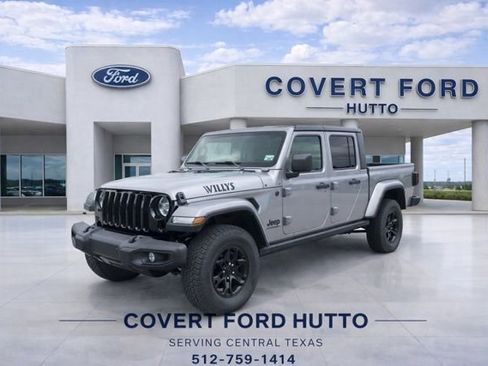 Used 2021 Jeep Gladiator Willys image 1