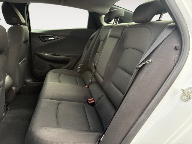 Used 2017 Chevrolet Malibu LS FWD image 13