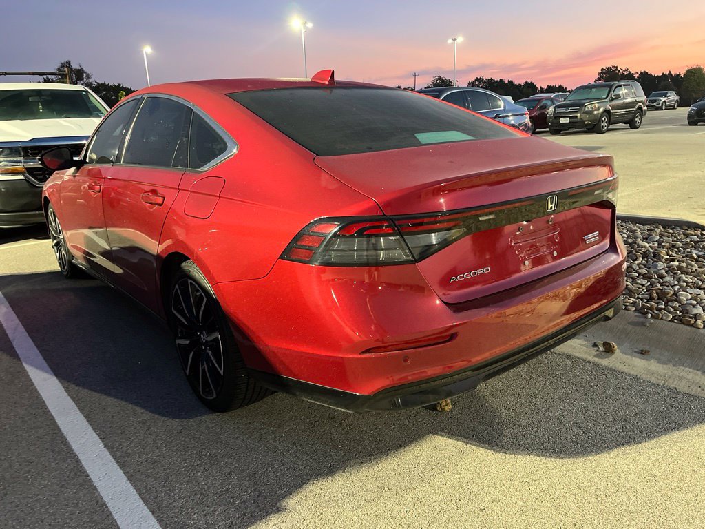 Used 2023 Honda Accord Touring image 3