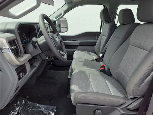 New 2026 Ford F250 XL w/ STX Appearance Package AWD/4WD image 9
