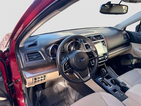 Used 2018 Subaru Outback 2.5i Limited w/ Popular Package #2 image 9