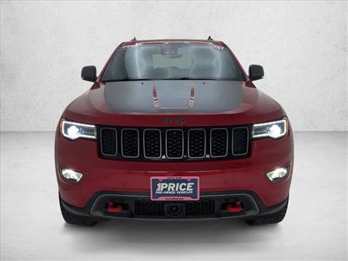 Used 2017 Jeep Grand Cherokee Trailhawk w/ Trailhawk Luxury Group AWD/4WD image 2