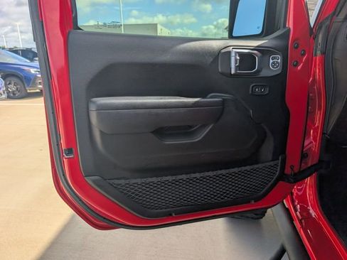 Used 2022 Jeep Wrangler Unlimited Sport AWD/4WD image 22