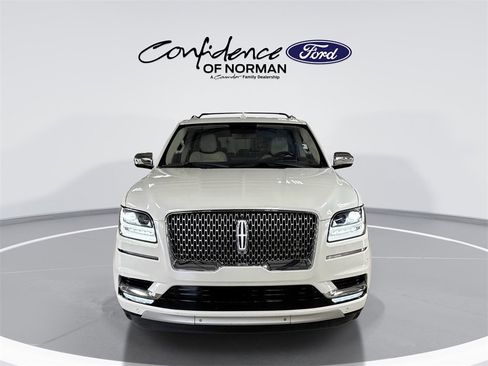 Used 2020 Lincoln Navigator Black Label w/ Cargo Convenience Package image 2