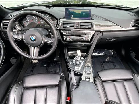 Used 2020 BMW M4 Convertible w/ Competition Package image 13