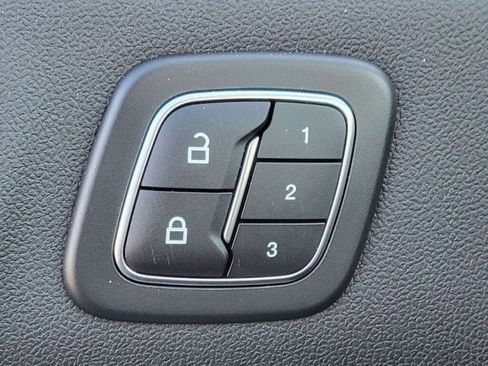 New 2023 Ford Escape SE w/ PHEV Premium Package image 12