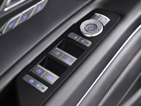 Used 2023 Genesis GV80 3.5T AWD/4WD image 29