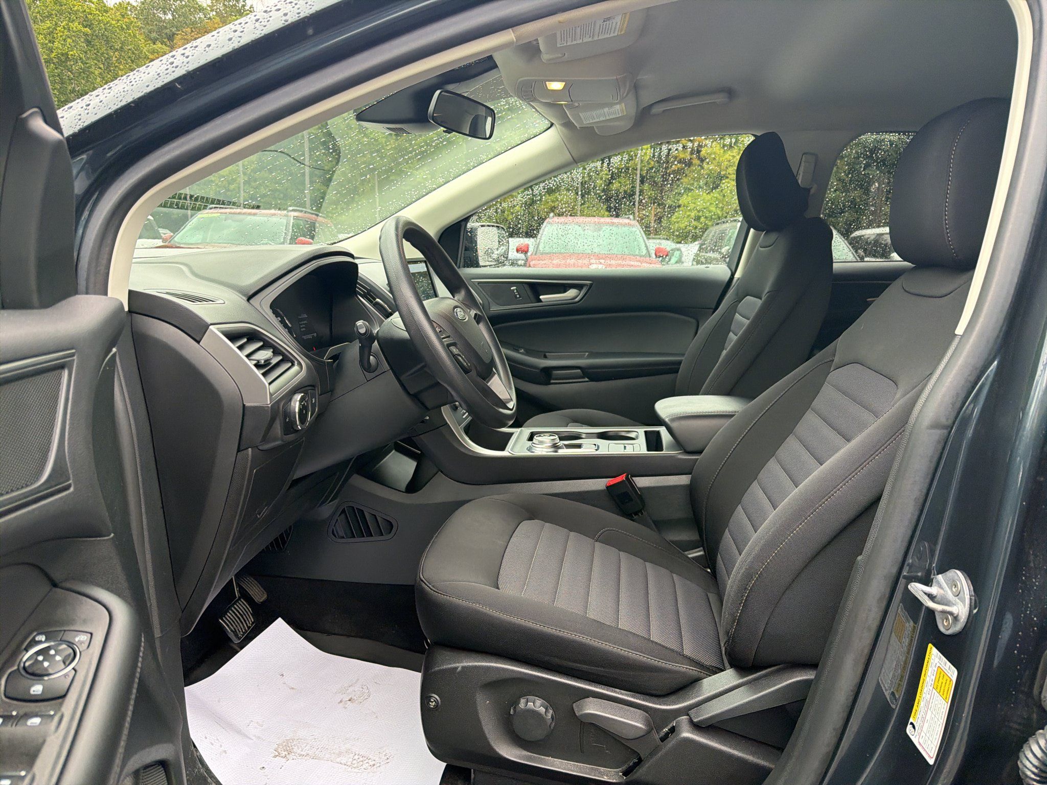 Used 2023 Ford Edge SE w/ Black Appearance Package AWD/4WD image 10