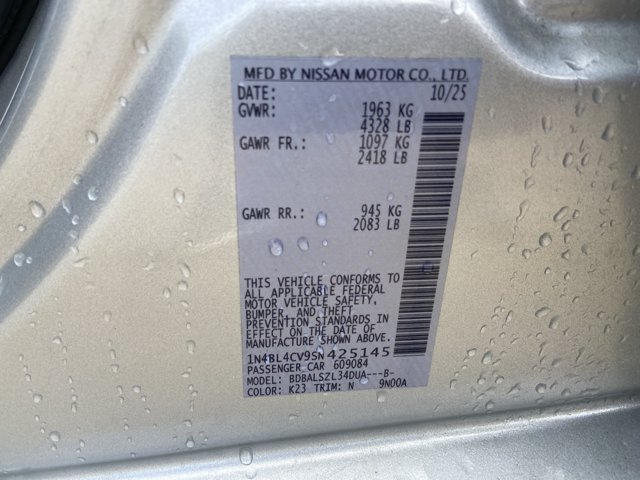 Used 2025 Nissan Altima 2.5 SR FWD image 33