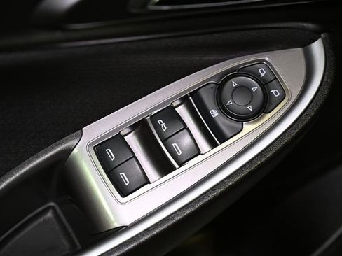 Used 2024 Chevrolet Malibu LT image 44