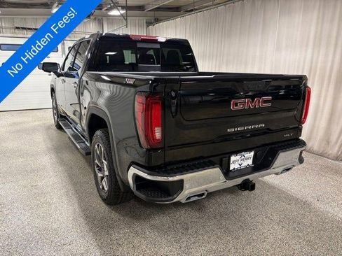 New 2026 GMC Sierra 1500 SLT image 19