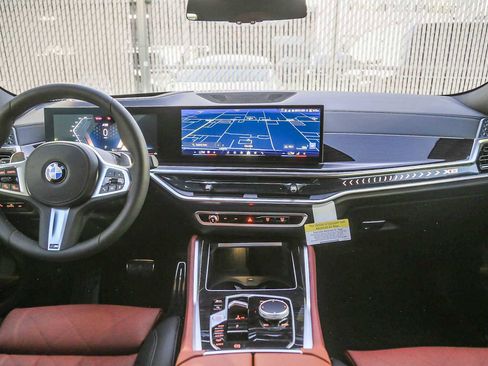 New 2026 BMW X6 xDrive40i image 9