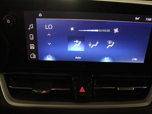 Used 2024 Chevrolet TrailBlazer LT w/ Convenience Package FWD image 46
