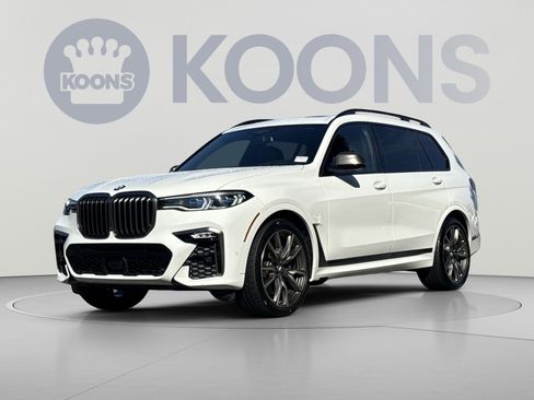Used 2022 BMW X7 M50i AWD/4WD image 1