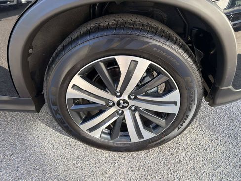 Used 2025 Mitsubishi Outlander Sport ES AWD/4WD image 6
