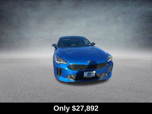 Used 2020 Kia Stinger GT2 image 4