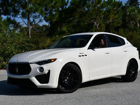 Used 2022 Maserati Levante Modena AWD/4WD image 28