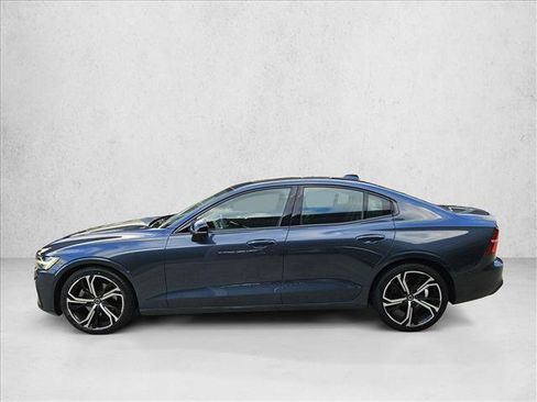Used 2024 Volvo S60 B5 Core FWD image 8