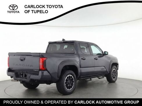 Used 2025 Toyota Tacoma TRD Off-Road AWD/4WD image 6