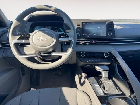 New 2026 Hyundai Elantra Blue image 12