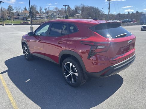 New 2026 Chevrolet Trax RS w/ Driver Confidence Package image 6
