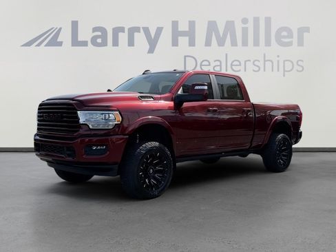 Used 2023 RAM 2500 Limited AWD/4WD image 2