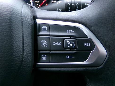 Used 2025 Jeep Compass Limited image 26