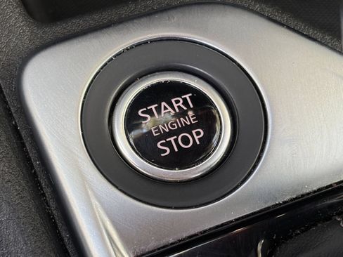 Used 2025 Nissan Sentra SV FWD image 20