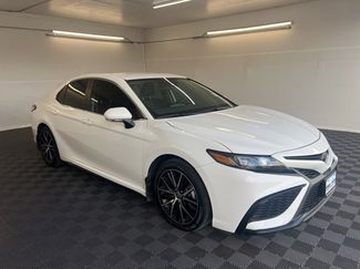 Used 2023 Toyota Camry SE video 2