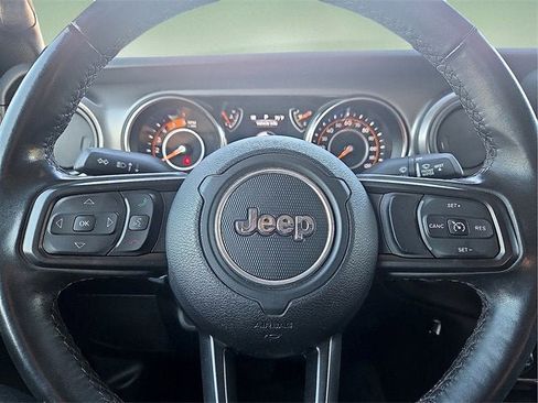 Used 2021 Jeep Wrangler Unlimited Sport image 24