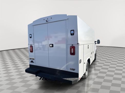 New 2025 Ford E-350 and Econoline 350 Super Duty w/ Power Equipment Group RWD image 5