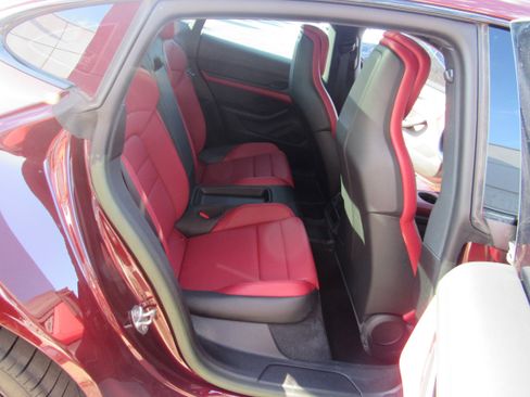Used 2023 Porsche Taycan RWD image 15