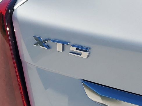 Used 2025 Cadillac XT5 Premium Luxury image 42