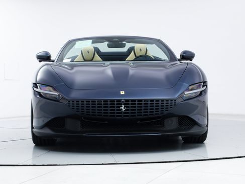 Certified 2025 Ferrari Roma Spider RWD image 12