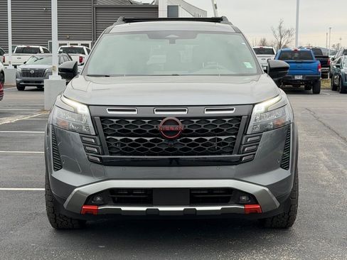 New 2026 Nissan Pathfinder SV image 9