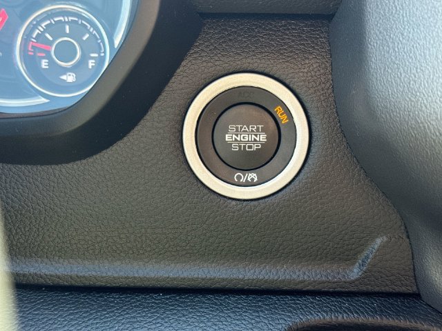 Used 2022 RAM 1500 Laramie AWD/4WD image 17