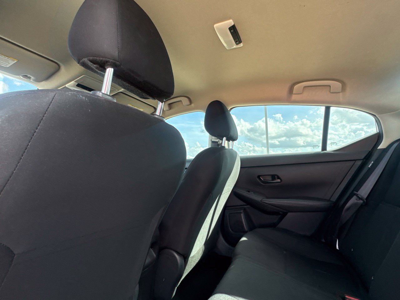 Used 2025 Nissan Sentra S FWD image 40