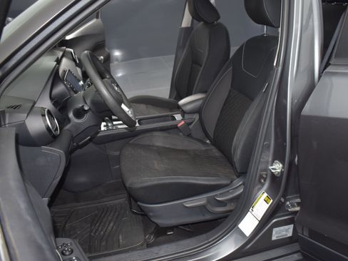 Used 2022 Nissan Kicks SV image 24