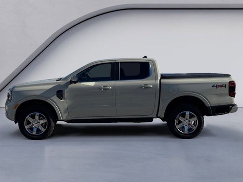 Used 2025 Ford Ranger Lariat w/ Chrome Accent Package image 2