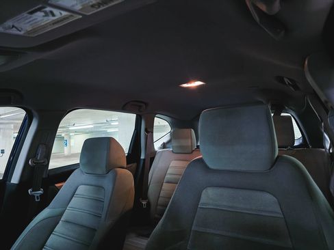 Used 2018 Honda CR-V LX image 18