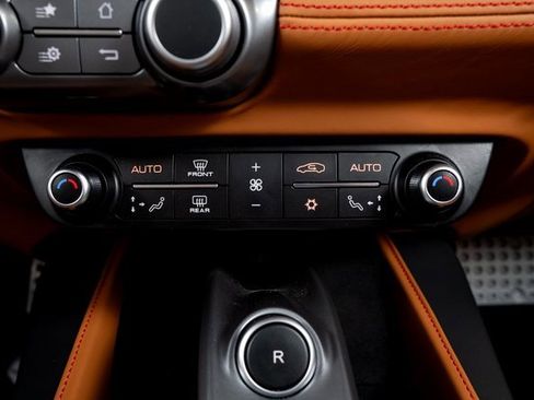 Used 2019 Ferrari Portofino image 44