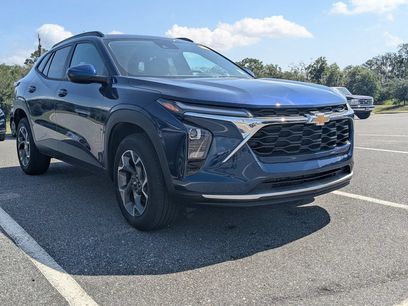 Used 2024 Chevrolet Trax LT w/ LT Convenience Package