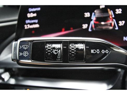Used 2026 Cadillac Lyriq V w/ Exterior Carbon Fiber Package AWD/4WD image 16