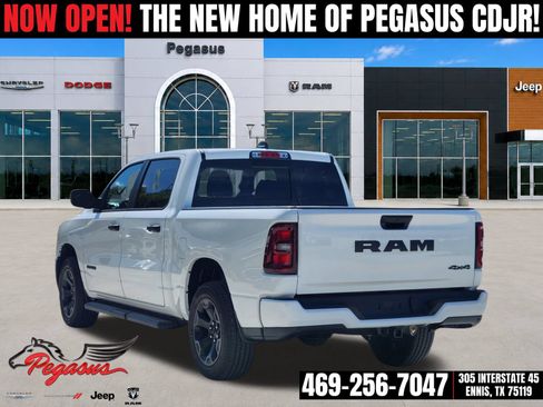 New 2026 RAM 1500 Express AWD/4WD image 4