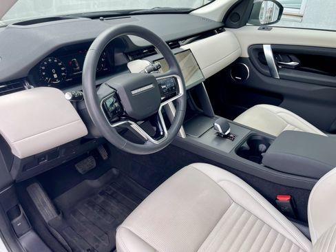 Certified 2025 Land Rover Discovery Sport S AWD/4WD image 13