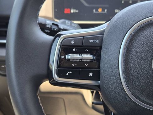 Certified 2026 Kia Carnival SX FWD image 28