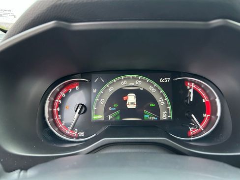 Used 2025 Toyota RAV4 LE AWD/4WD image 14